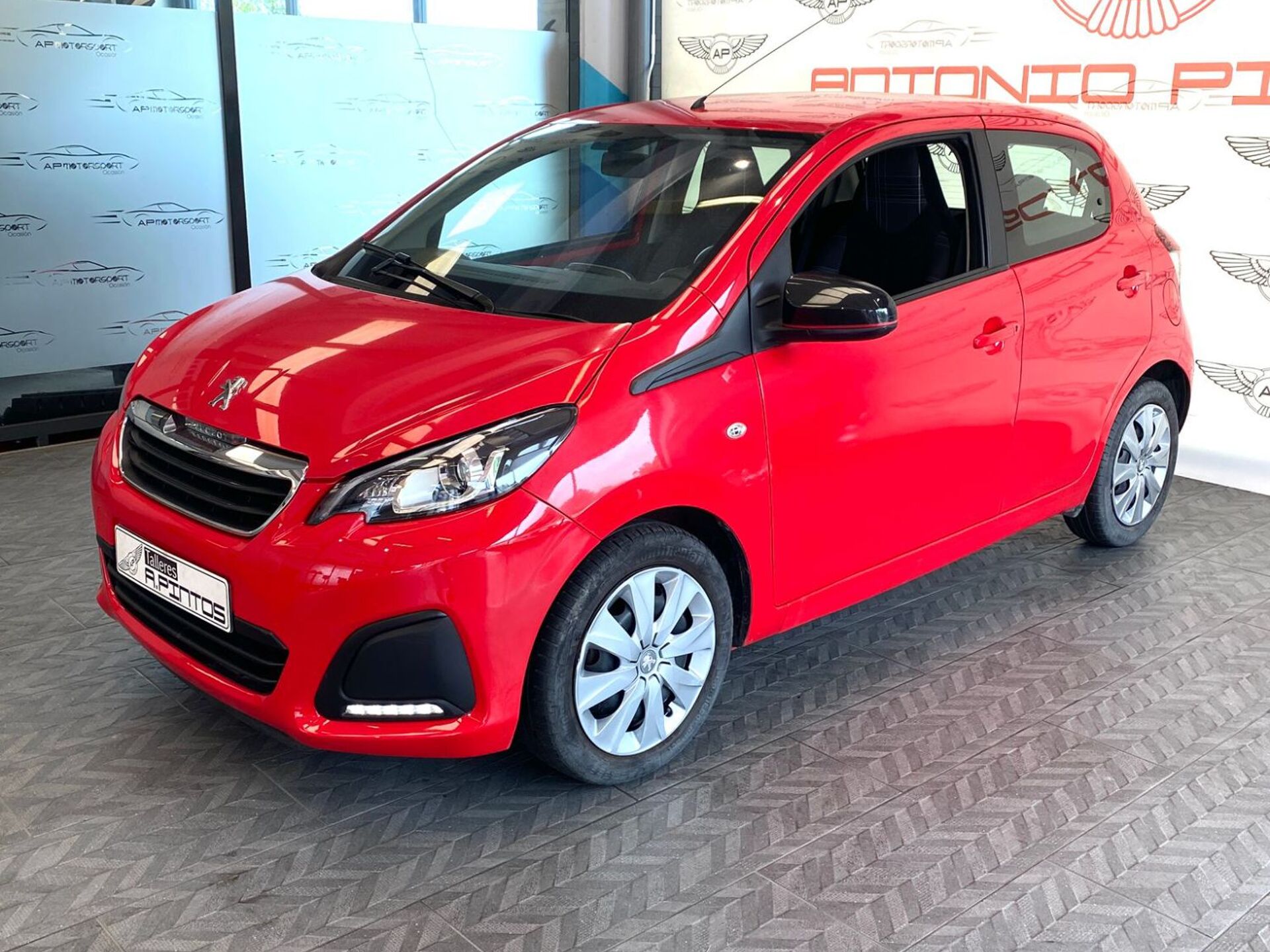 Imagen de PEUGEOT 108
