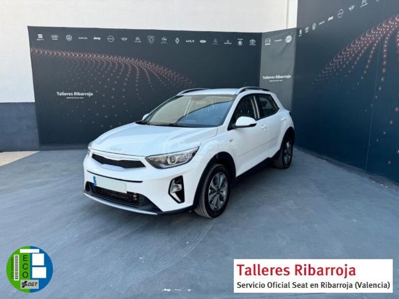 Foto del KIA Stonic 1.0 T-GDi MHEV iMT Concept Plus 100