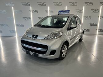 Imagen de PEUGEOT 107 1.0i Urban