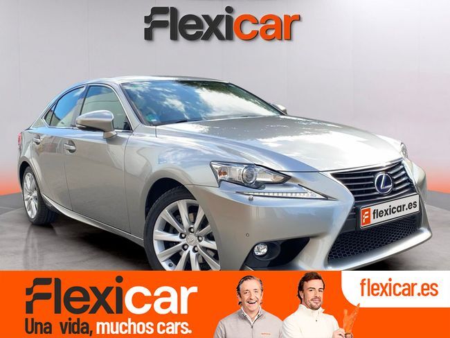 LEXUS IS (300h Executive) en Pontevedra
