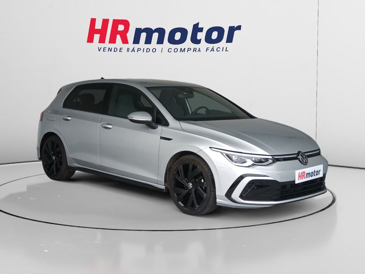 VOLKSWAGEN Golf (R-Line eTSI) en Madrid