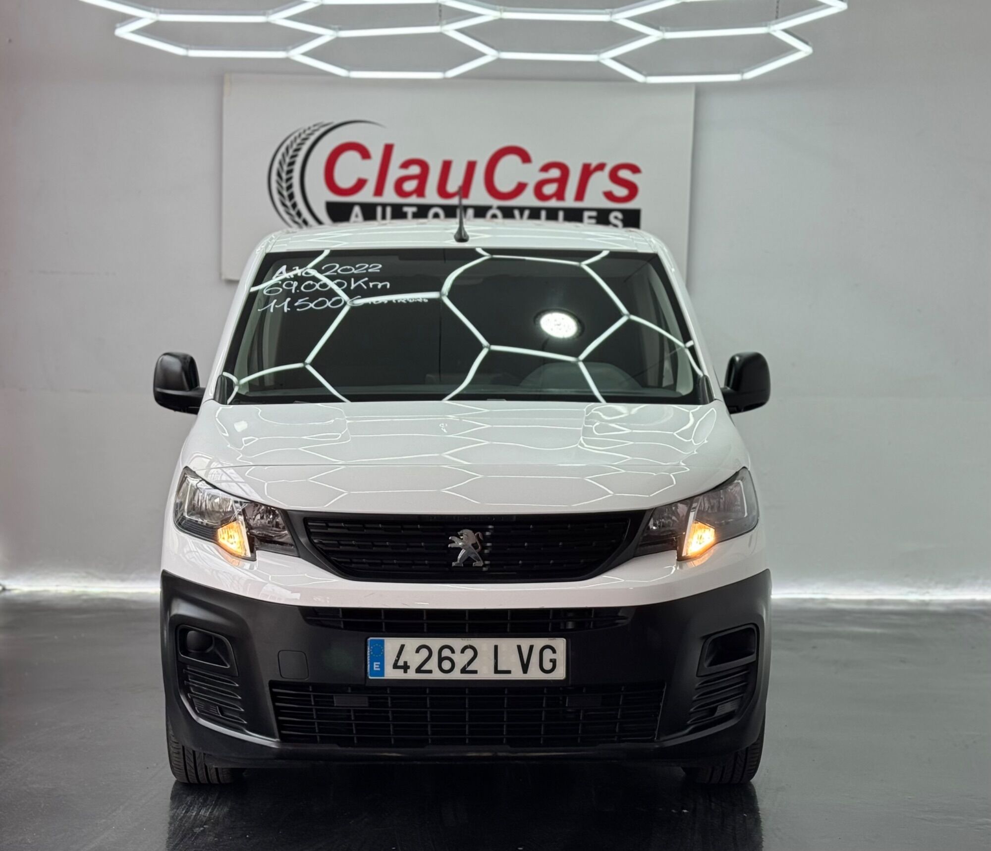 Foto del PEUGEOT Partner 1.5BlueHDI S&S Premium Standard 600kg 100