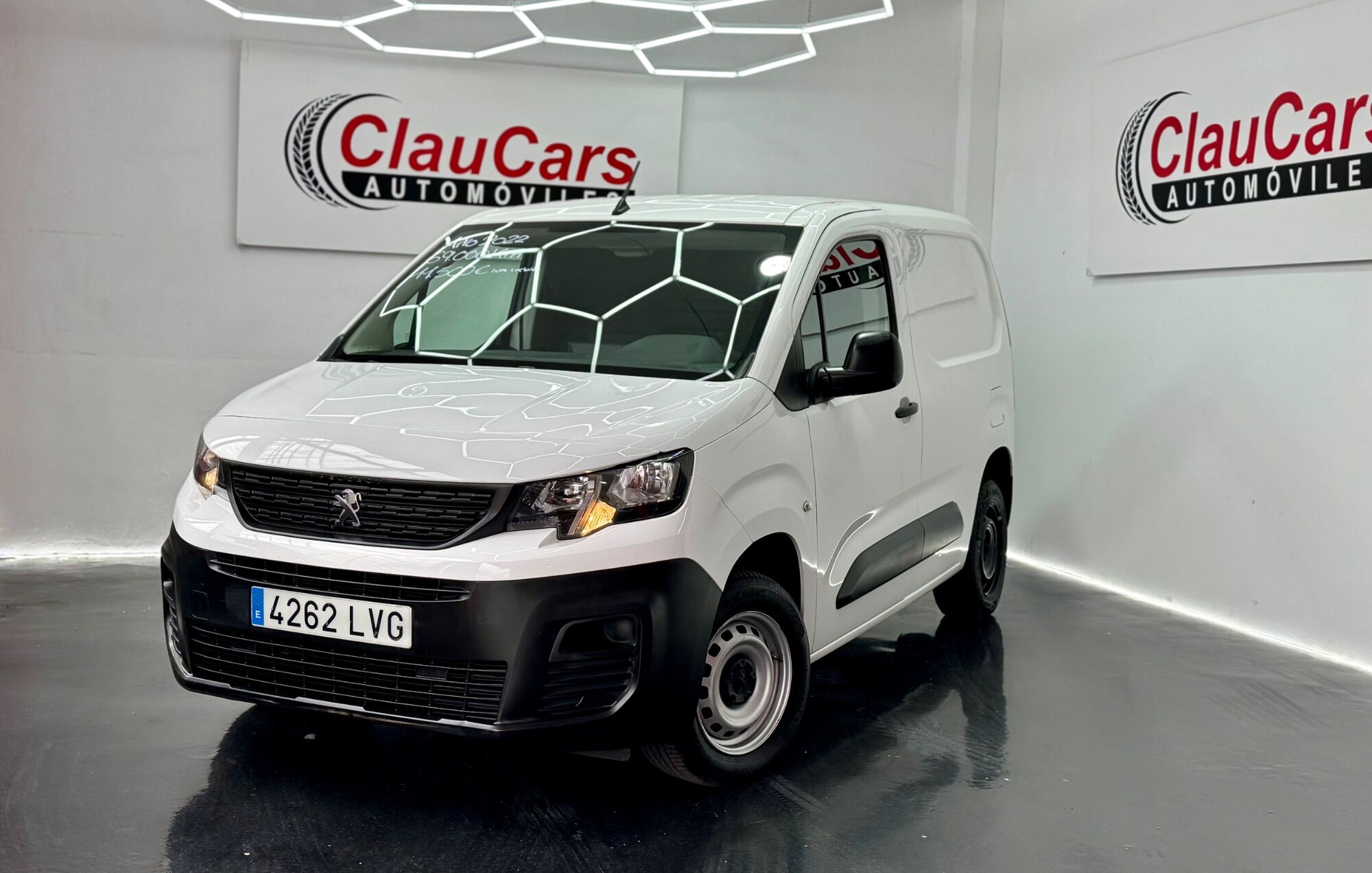 Foto del PEUGEOT Partner 1.5BlueHDI S&S Premium Standard 600kg 100