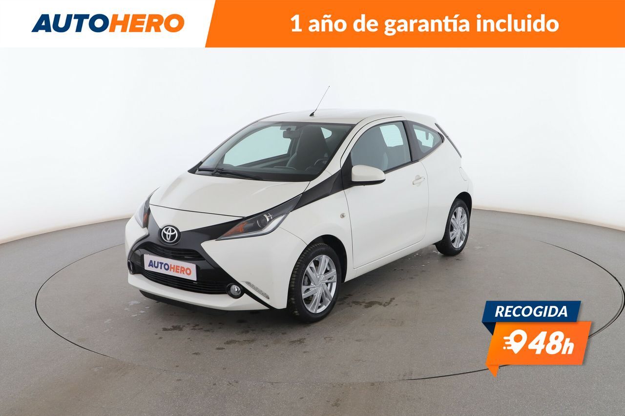 TOYOTA Aygo (1.0 X-Play) en Madrid