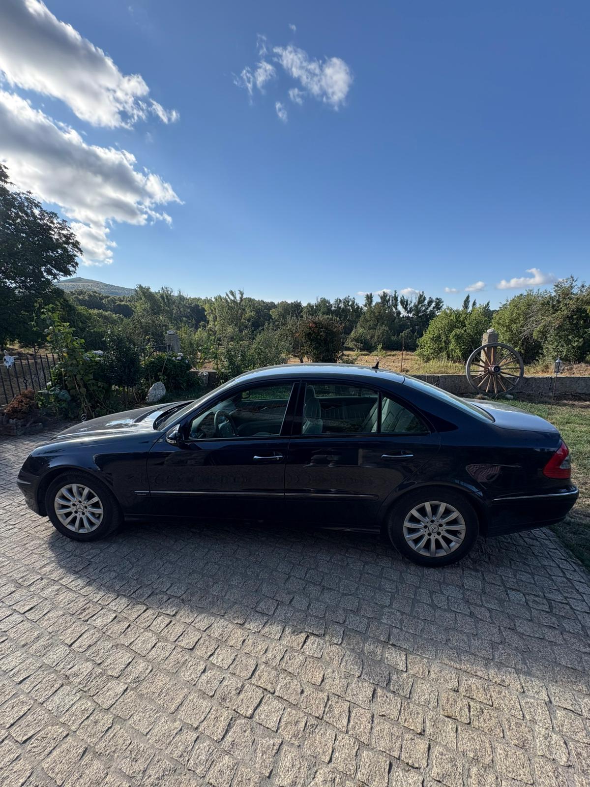 Foto del MERCEDES Clase E E Estate 200CDI Elegance Aut.