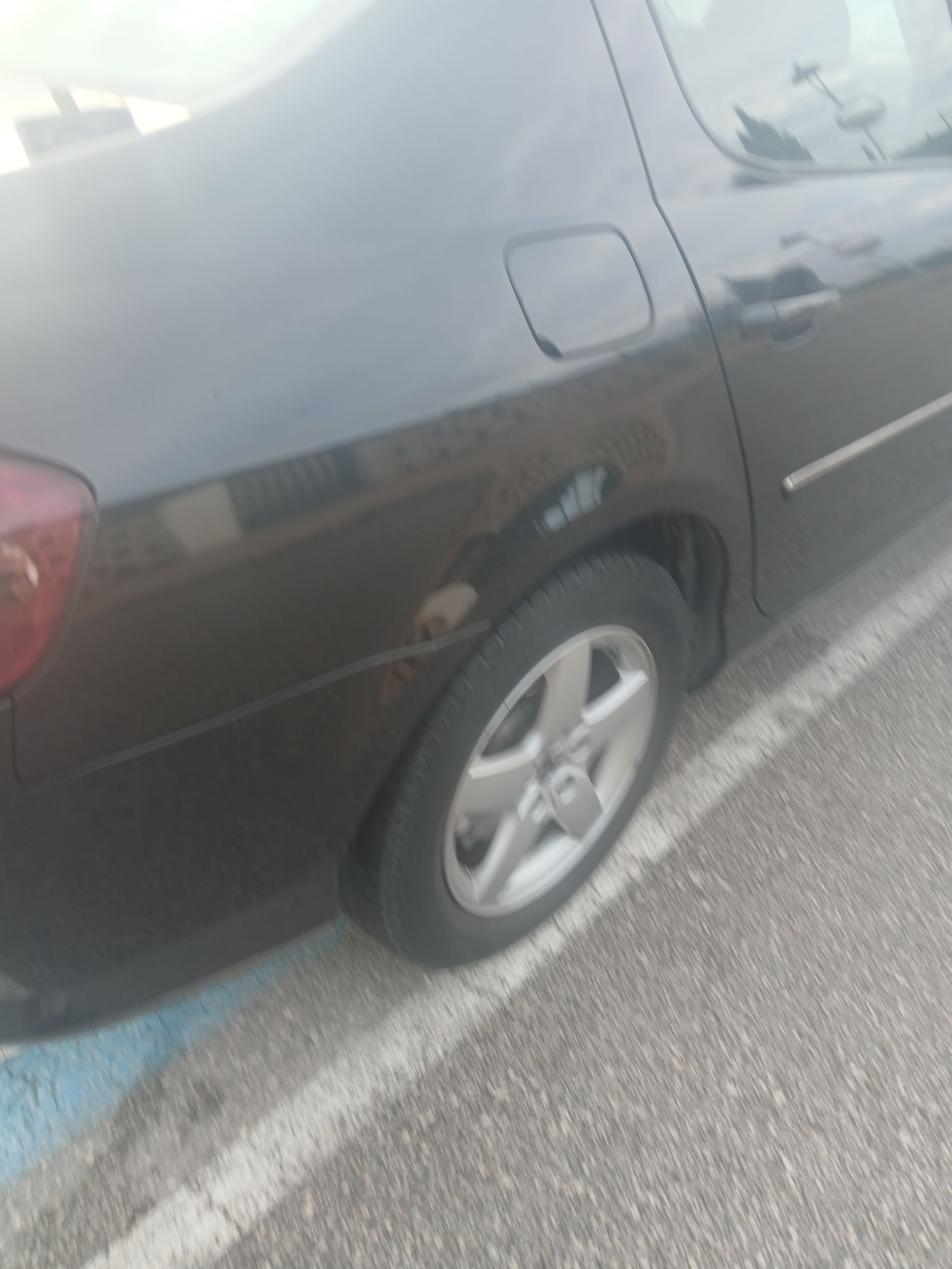 Foto del PEUGEOT 407 SW 1.6HDI SR Confort