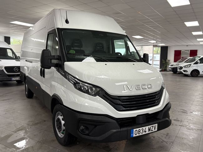 Foto del IVECO Daily Furgón 35C16 V 3520 H1 9.0 156