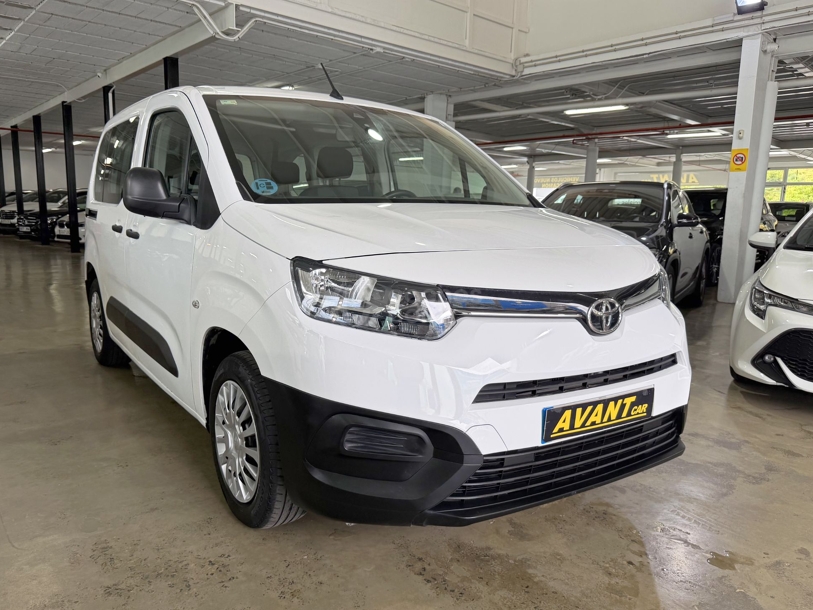 Foto del TOYOTA Proace City Combi L1 1.5D GX 100