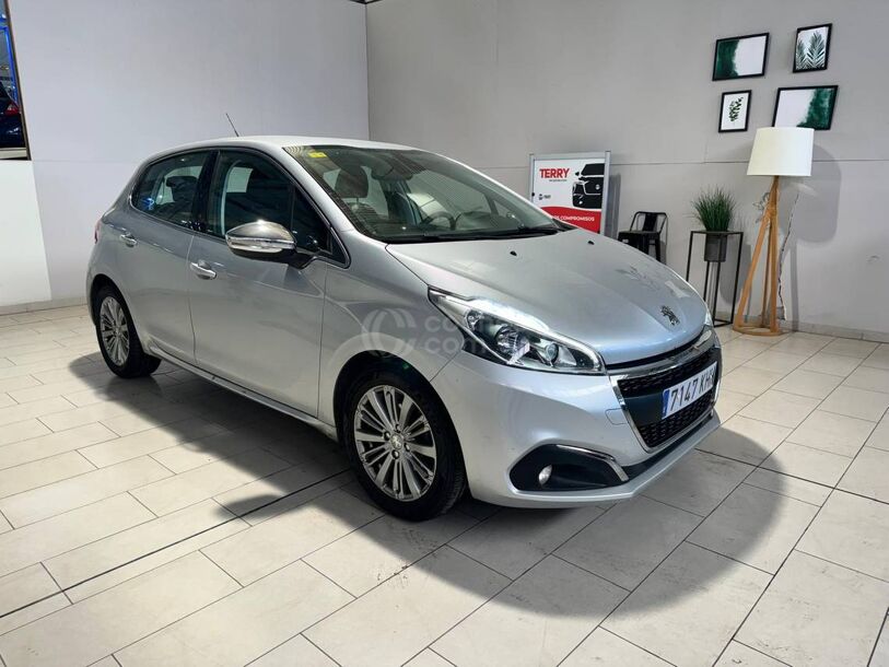 Foto del PEUGEOT 208 1.2 PureTech Allure 82