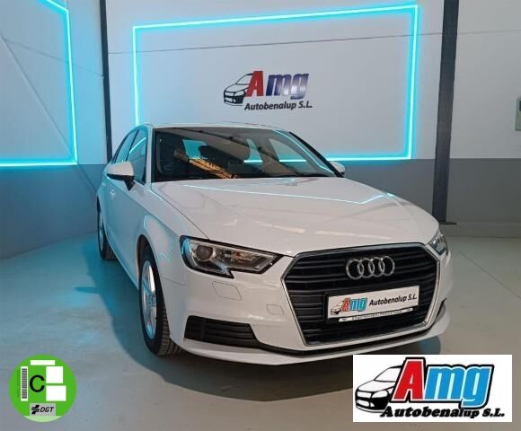 AUDI A3 (Sportback 1.0 TFSI 85 kW (116 CV)) en Cádiz