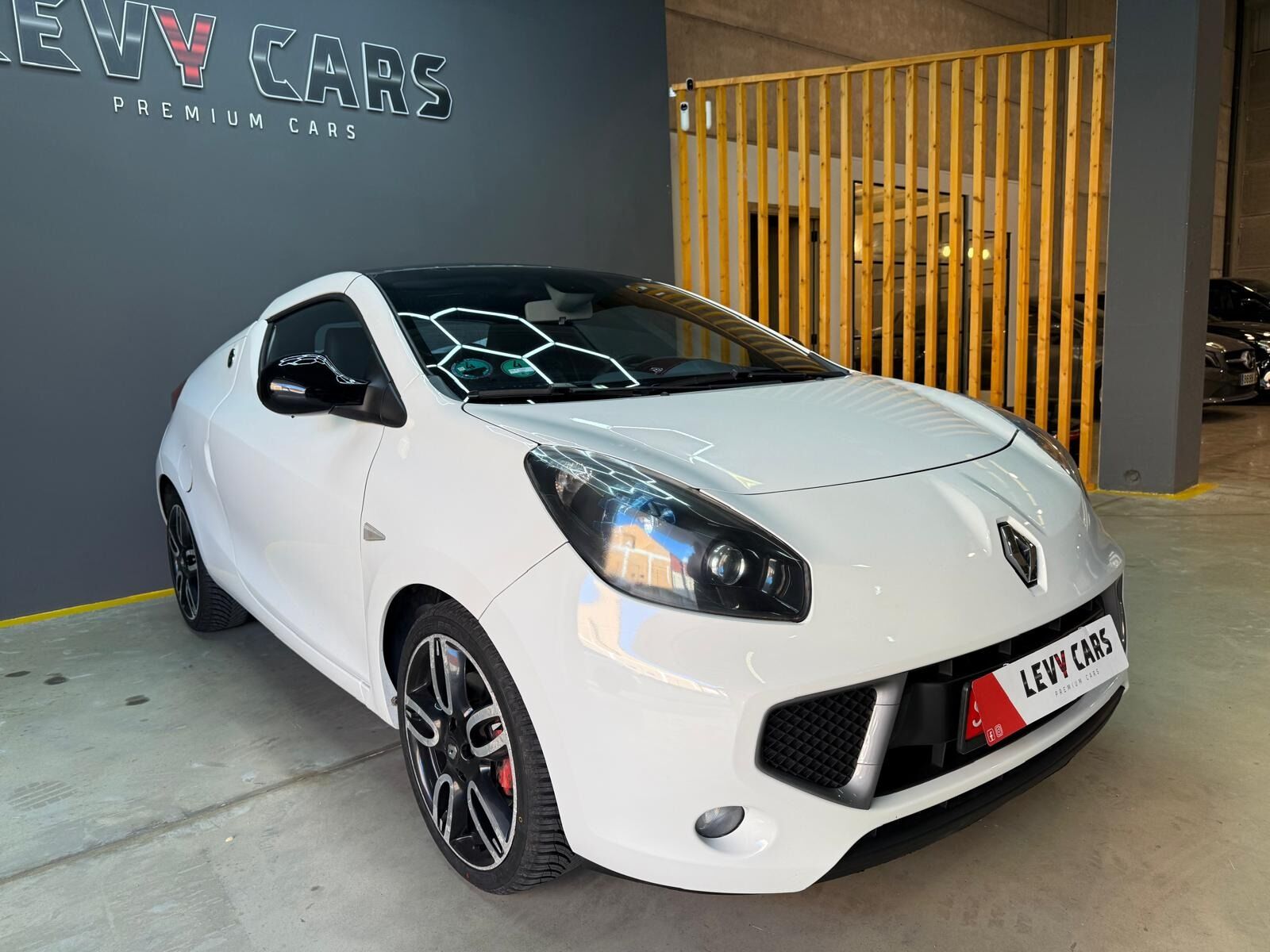 RENAULT Wind (Dynamique TCE 100cv) en Valencia