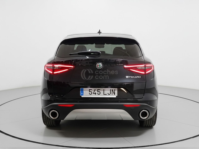 Foto del ALFA ROMEO Stelvio 2.2 Executive RWD 190 Aut.