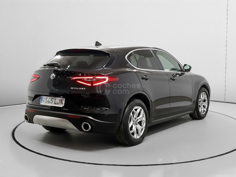Foto del ALFA ROMEO Stelvio 2.2 Executive RWD 190 Aut.