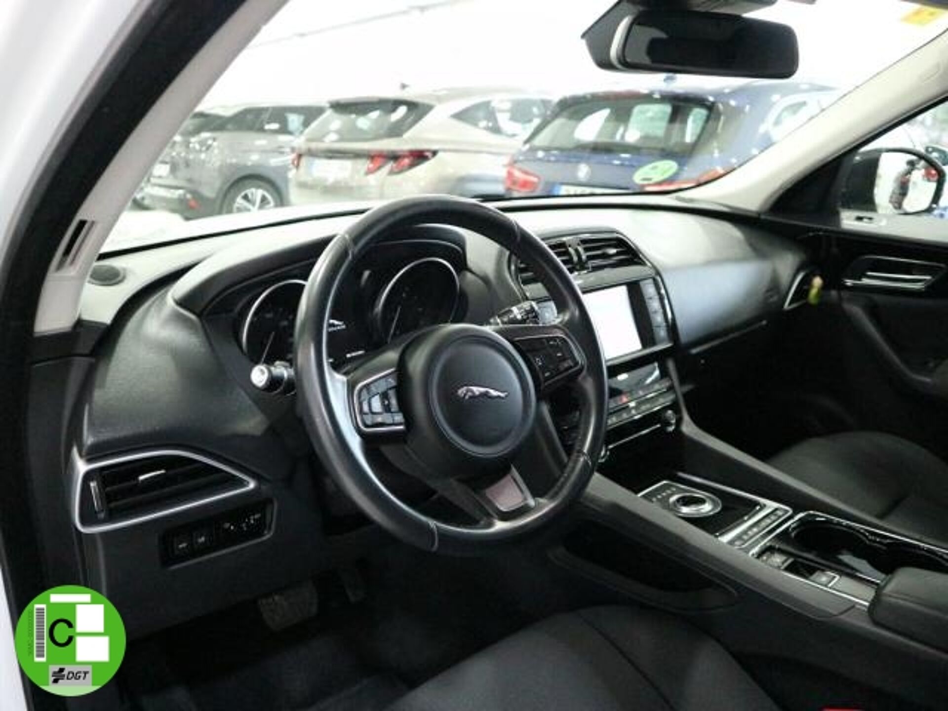 Imagen 2 de JAGUAR F-Pace