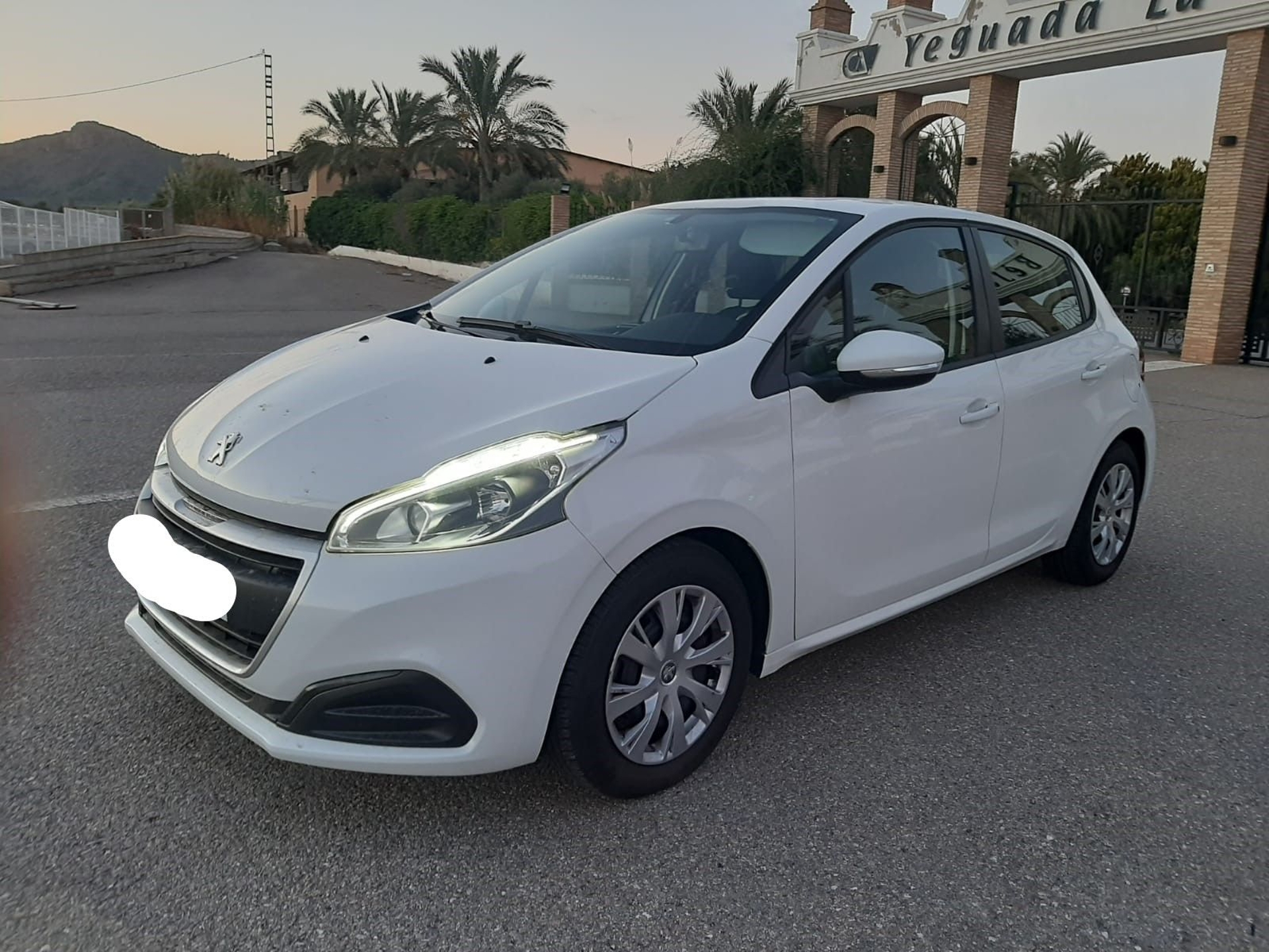Imagen de PEUGEOT 208