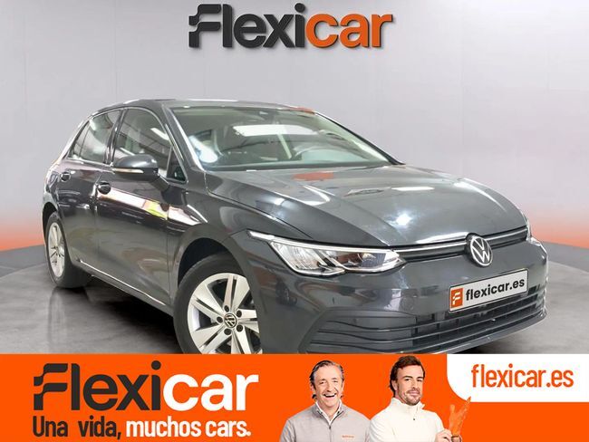 VOLKSWAGEN Golf (Life 1.5 eTSI 110kW (150CV) DSG) en Barcelona