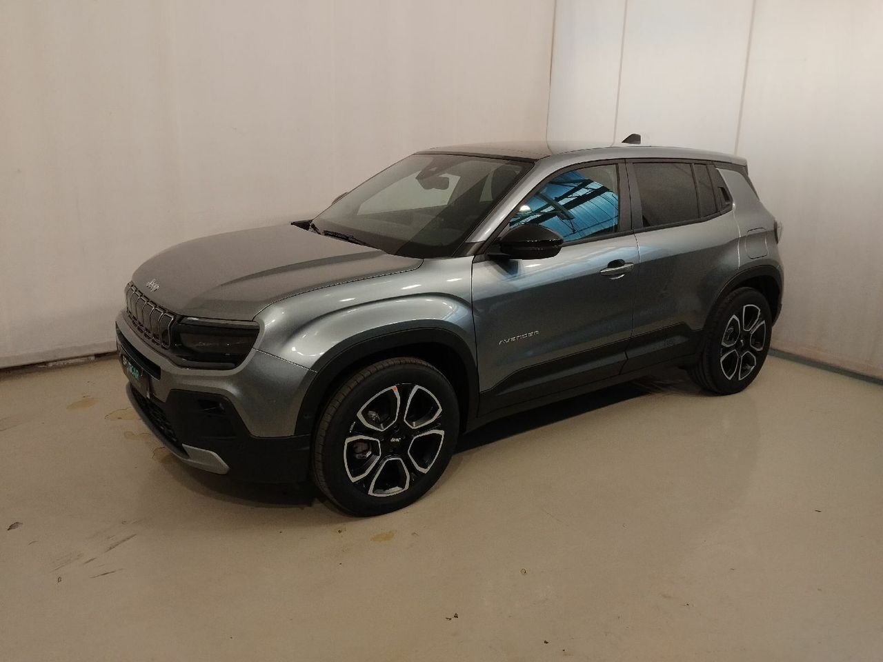 JEEP Avenger (BEV 115kW (156CV) Summit) en Barcelona
