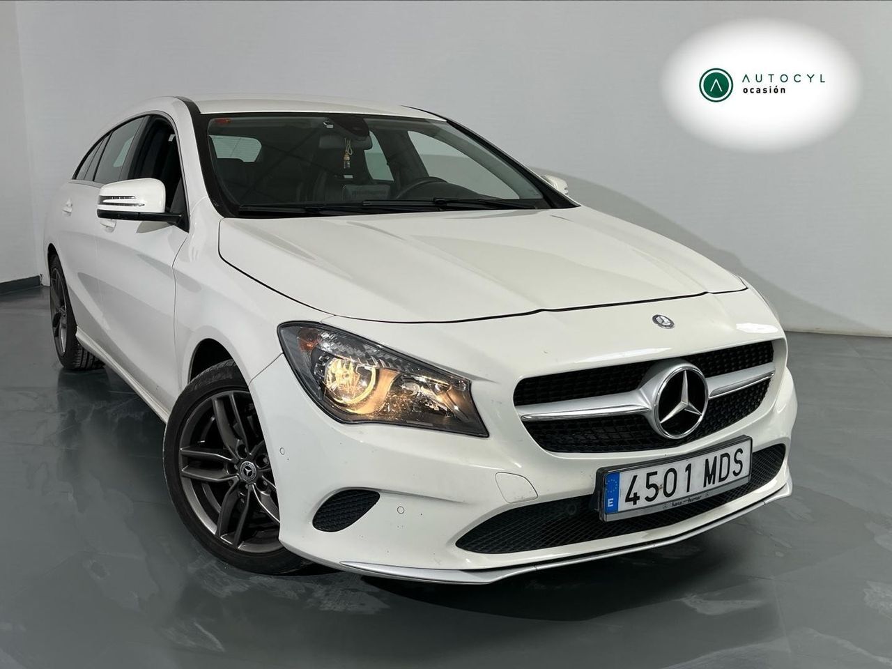 MERCEDES Clase CLA (CLA 220 d Shooting Brake) en Valladolid