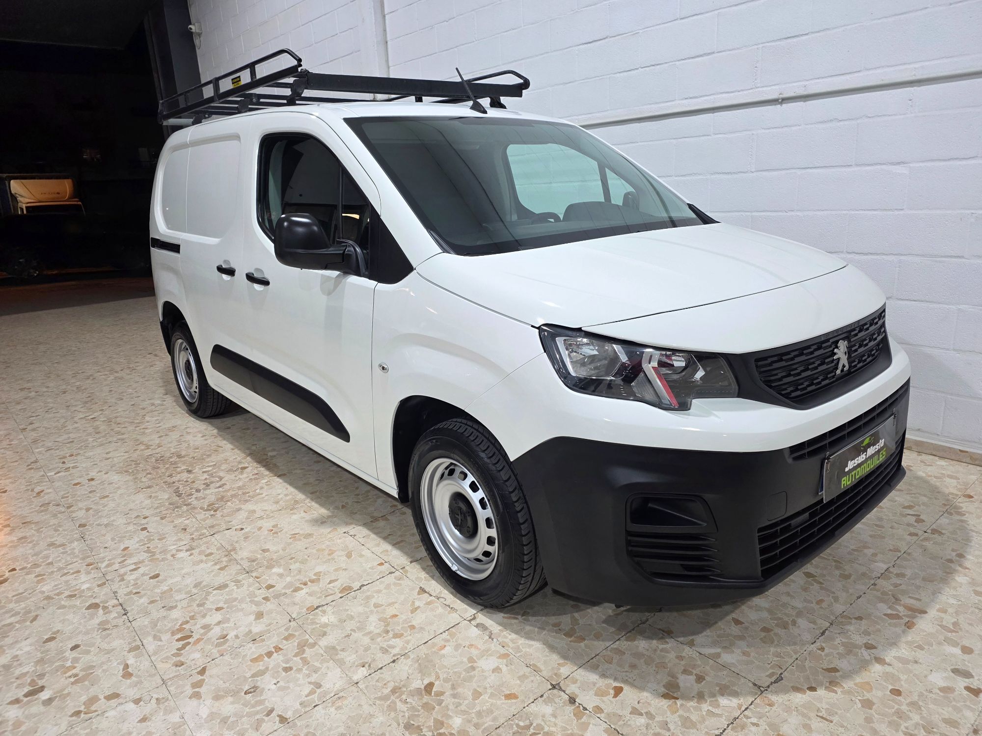 Foto del CITROEN Berlingo Van BlueHDi S&S Talla M Control 75