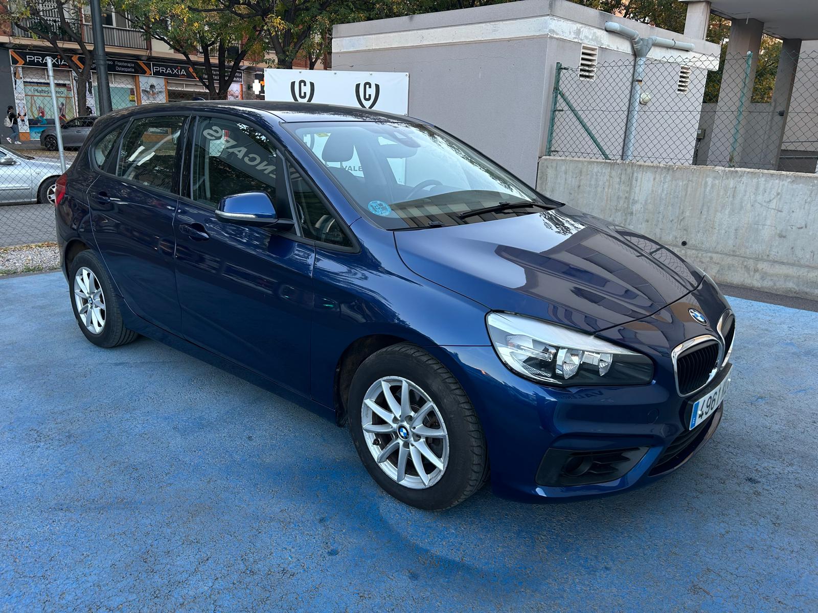 BMW Serie 2 (216d Active Tourer) en Valencia