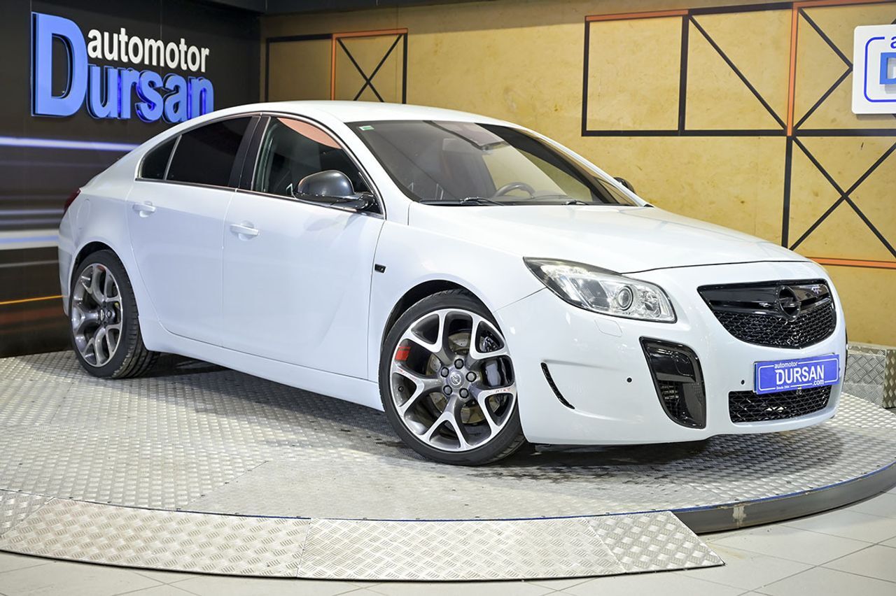 Foto del OPEL Insignia 2.8 V6 Turbo OPC