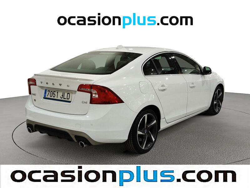 Foto del VOLVO S60 D4 R-Design Momentum Aut. 190