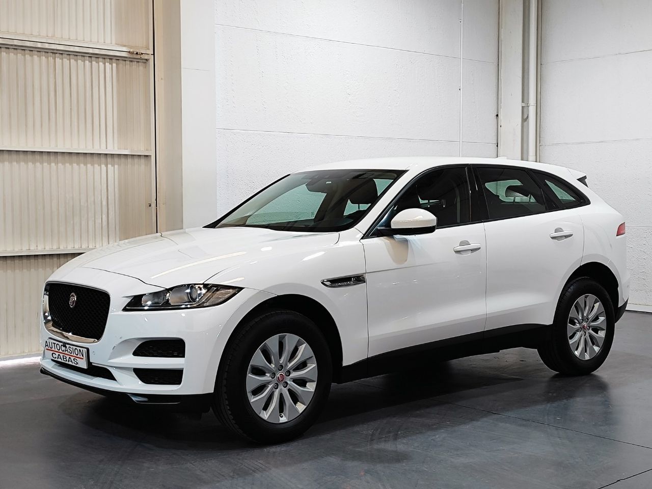 Imagen de JAGUAR F-Pace 2.0i4D Pure Aut. RWD 180