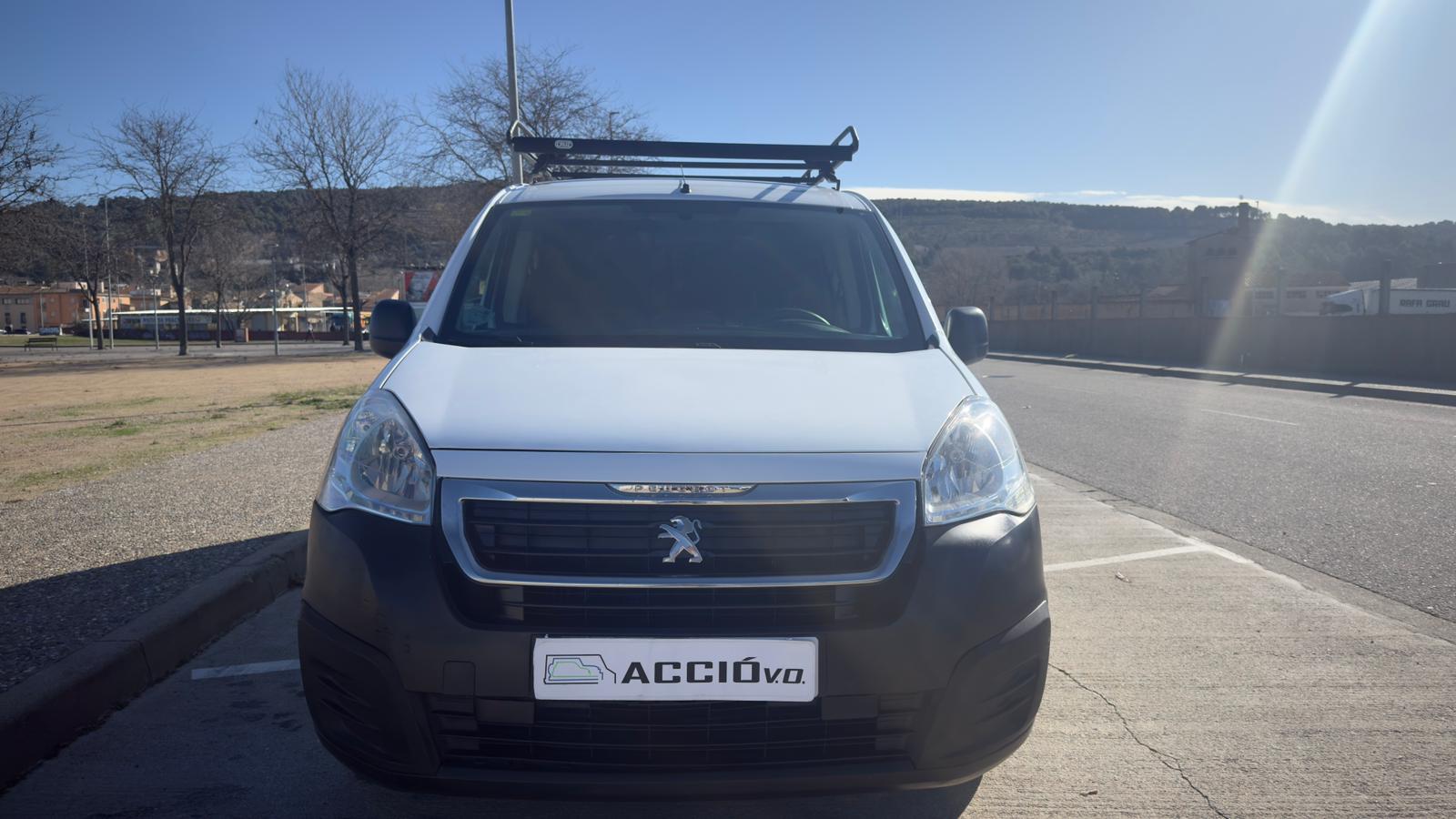 Foto del PEUGEOT Partner Tepee 1.6BlueHDI Access 75