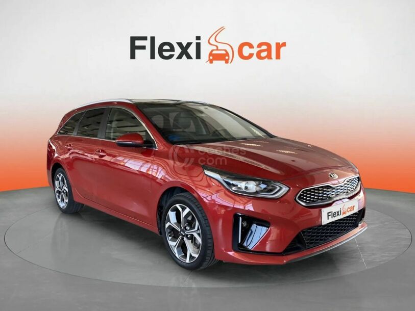 Foto del KIA Ceed Tourer 1.6 PHEV eMotion Aut.