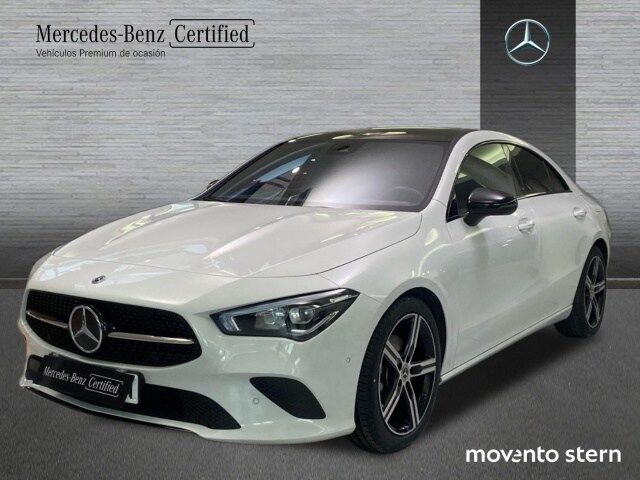 MERCEDES Clase CLA (180 100 kW (136 CV)) en Barcelona