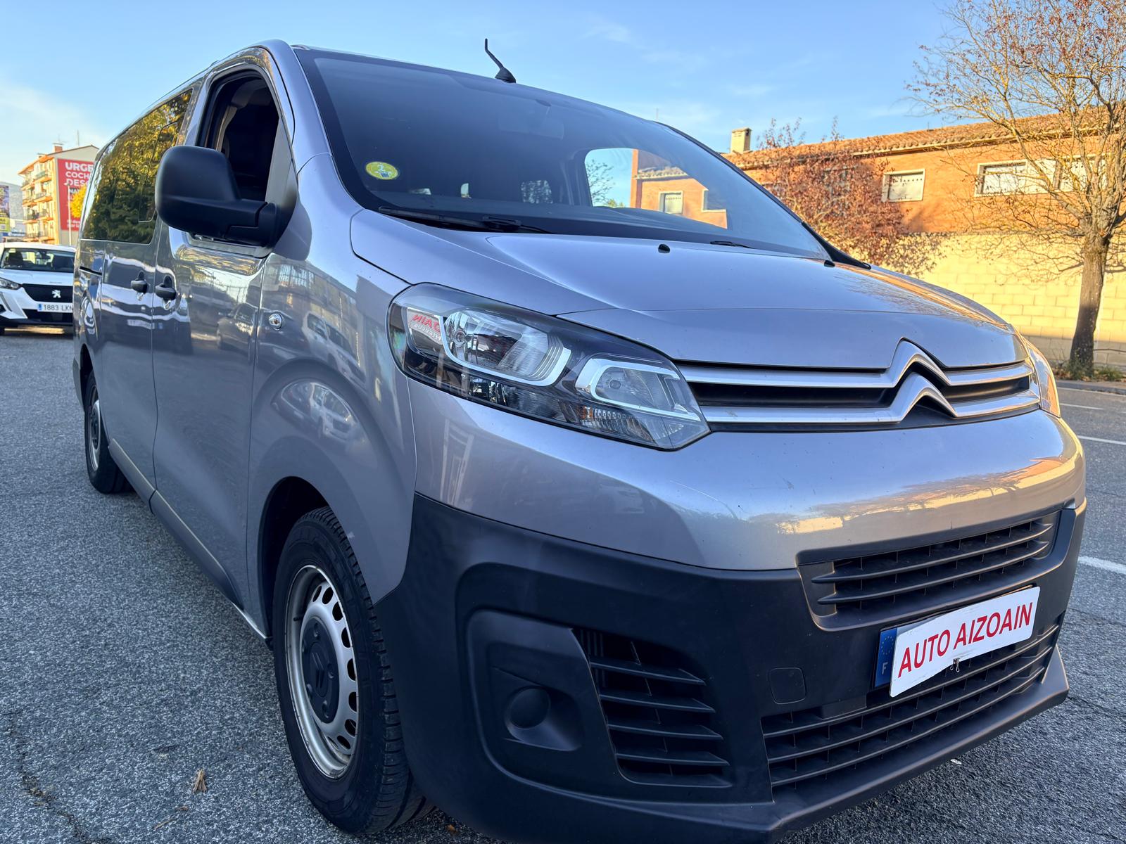 Foto del CITROEN Jumpy Combi 1.5 BlueHDI Talla XL Confort 120