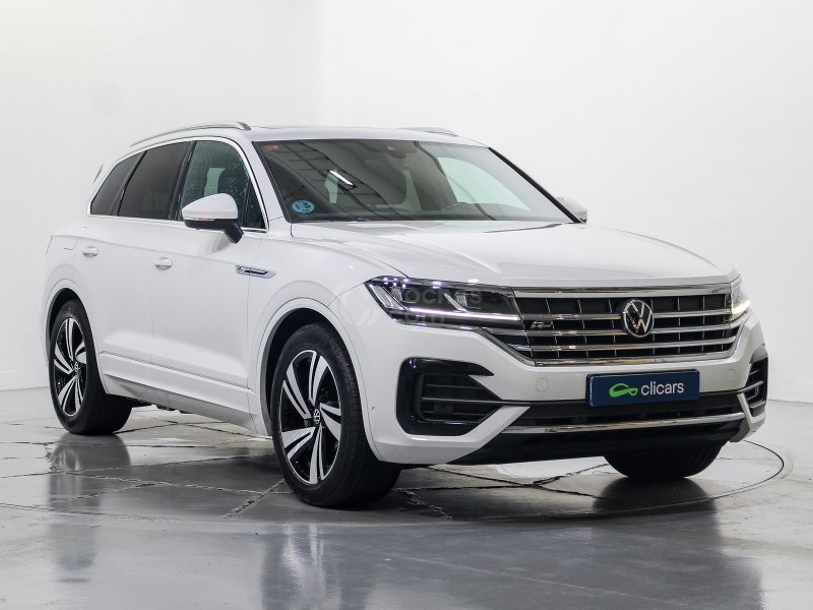 Foto del VOLKSWAGEN Touareg 3.0TDI V6 R-Line Tiptronic 4Motion 170kW