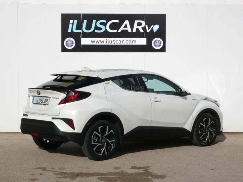 Foto del TOYOTA C-HR 125H Advance