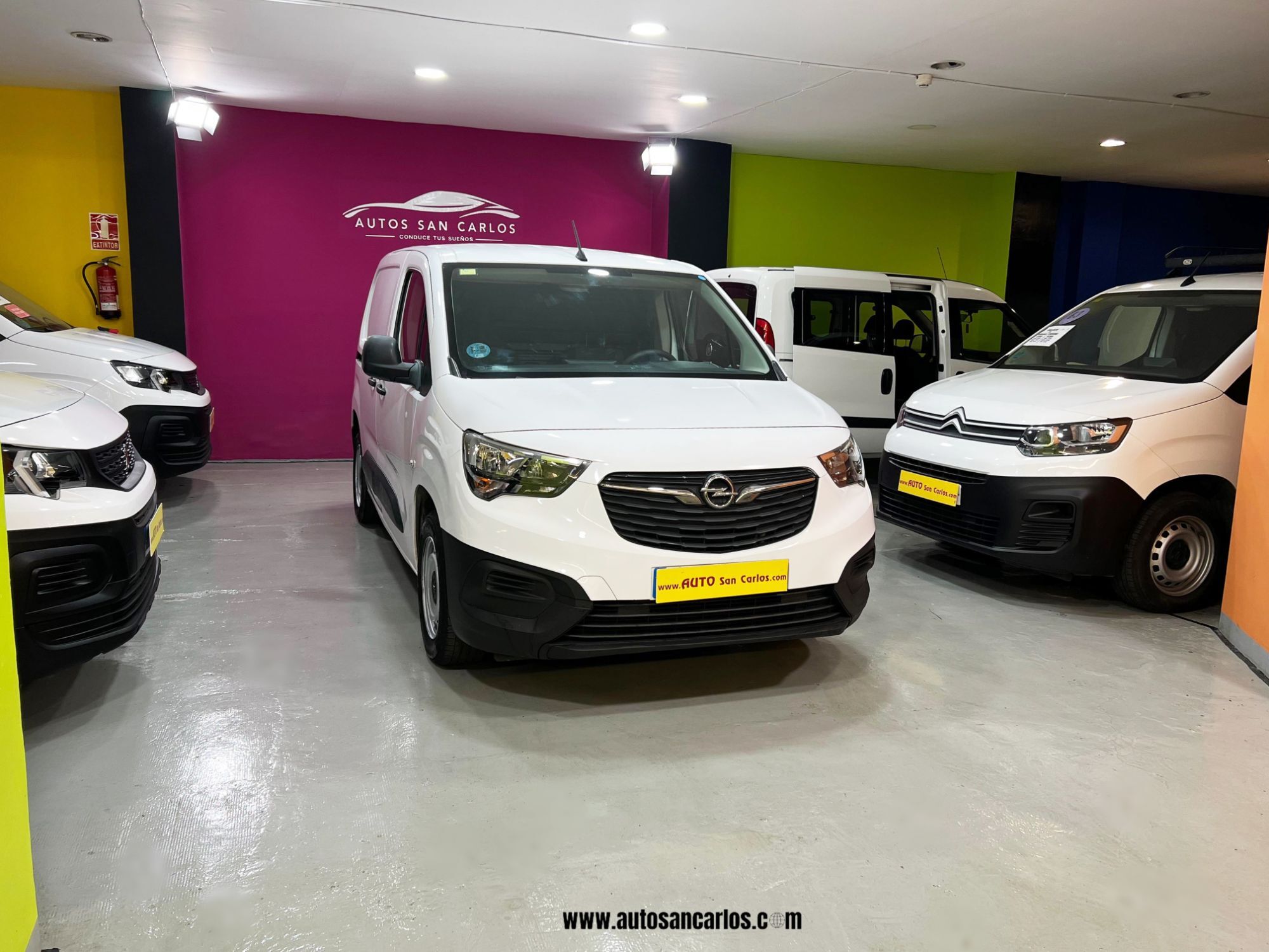 OPEL Combo (Cargo 1.5TD L 1000 Express 75) en Barcelona