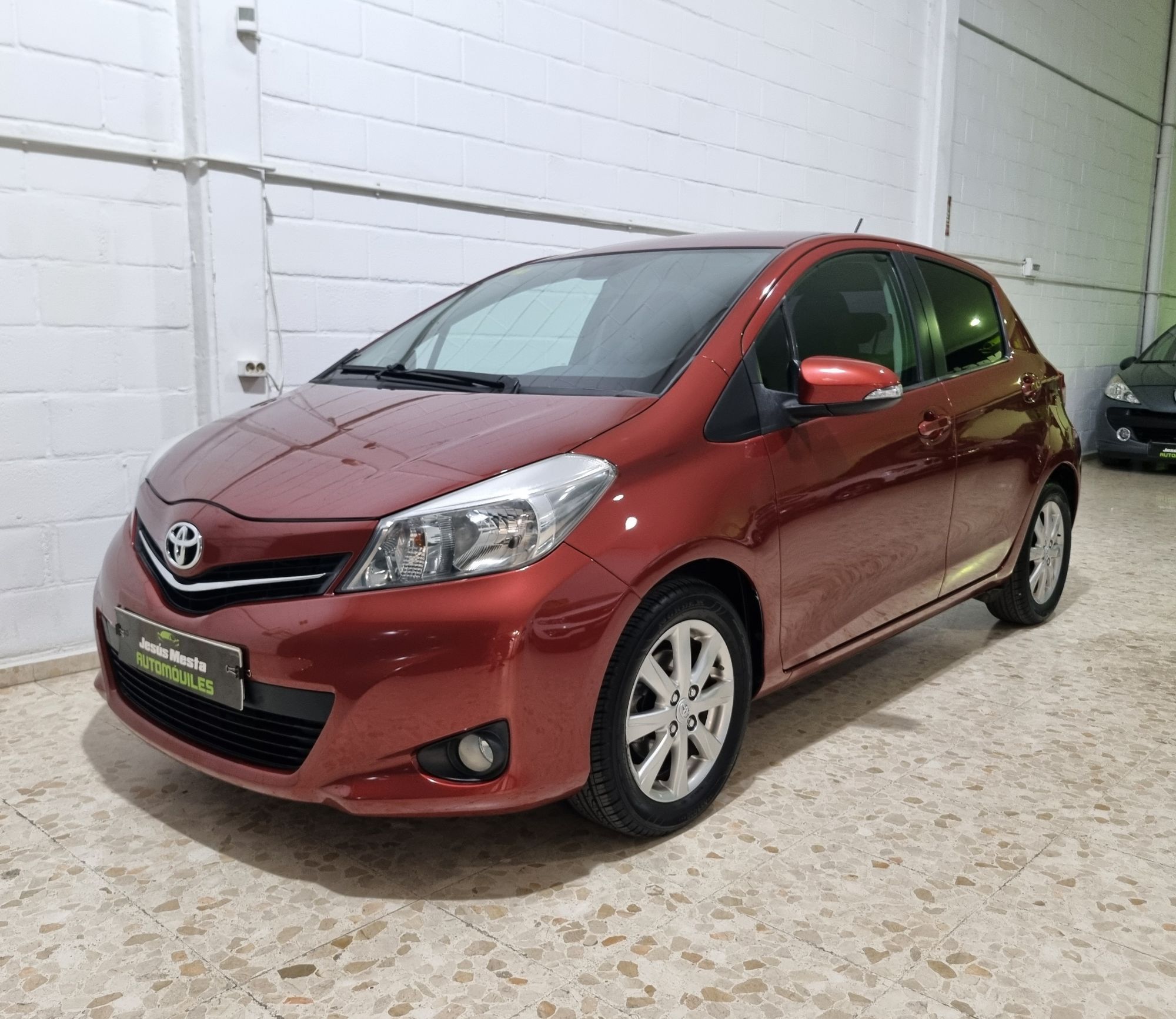 TOYOTA Yaris (1.3 Active) en Sevilla