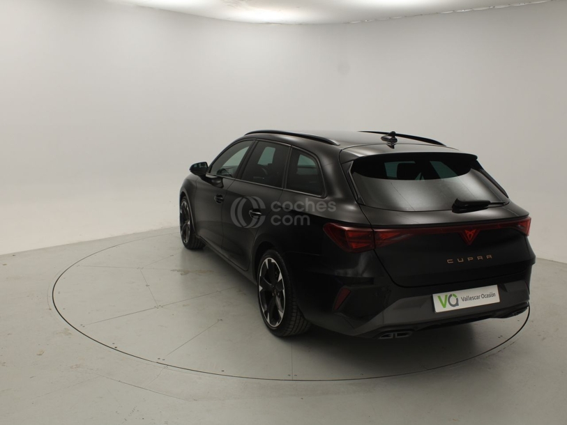 Foto del CUPRA León 1.5 ETSI DSG 110Kw