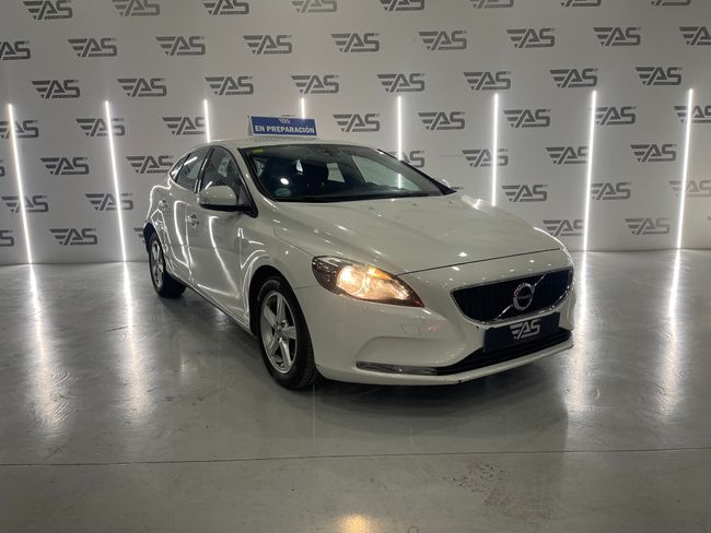 Foto del VOLVO V40 D2 Momentum 120