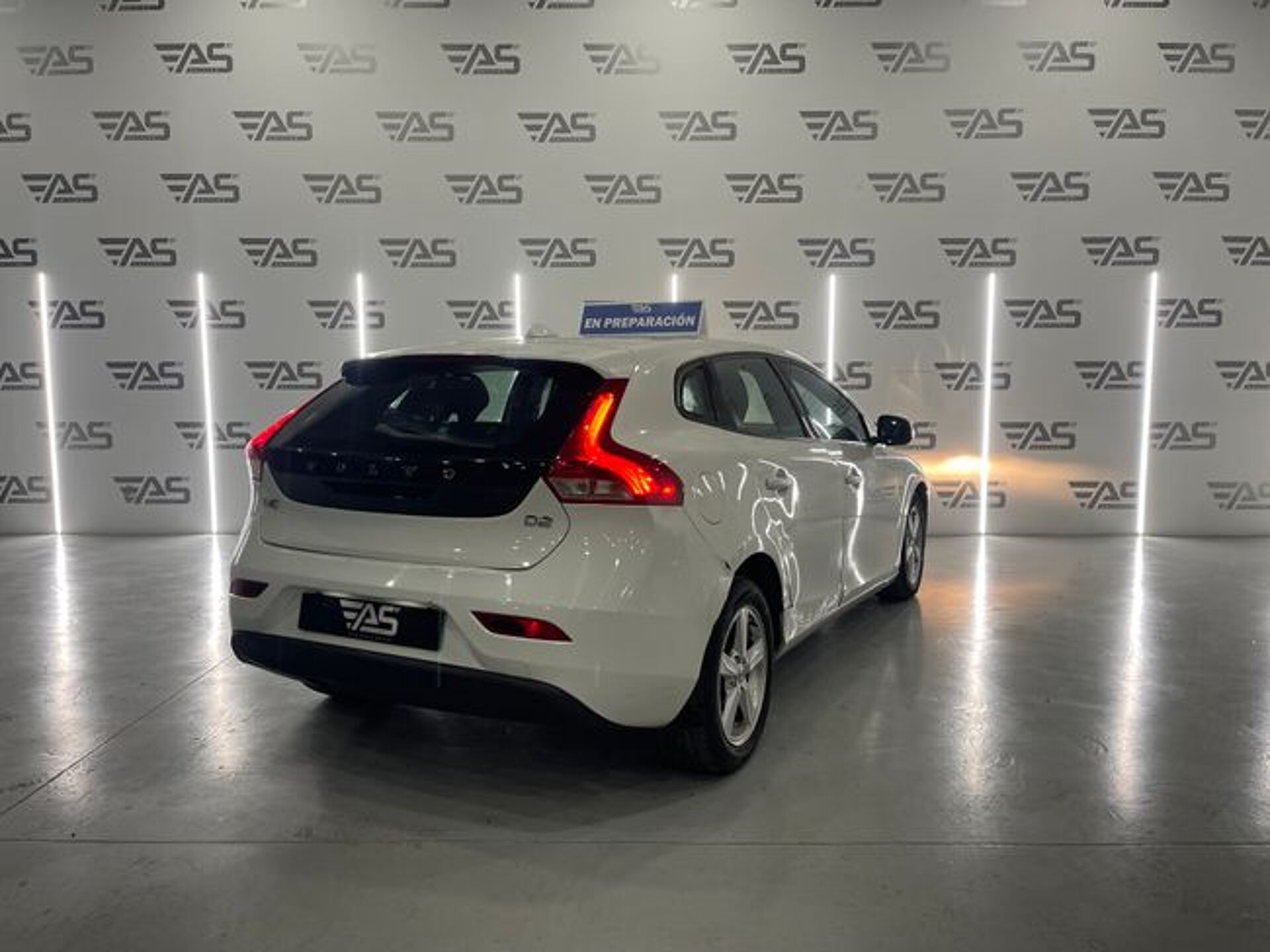 Imagen 3 de VOLVO V40