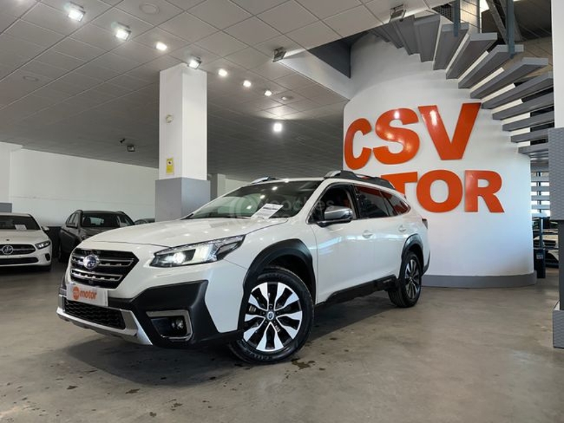 Foto del SUBARU Outback 2.5i Executive Plus S Black Edition CVT