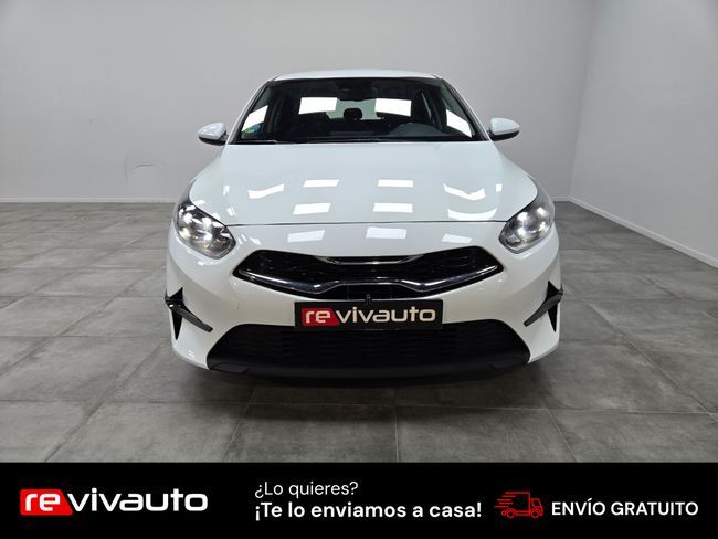 Foto del KIA Ceed 1.6 MHEV iMT Drive 136