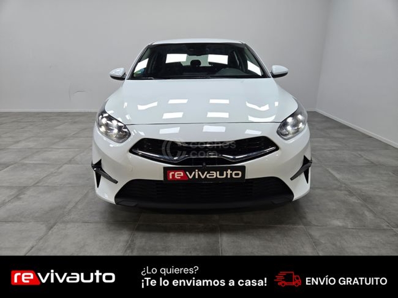 Foto del KIA Ceed 1.6 MHEV iMT Drive 136