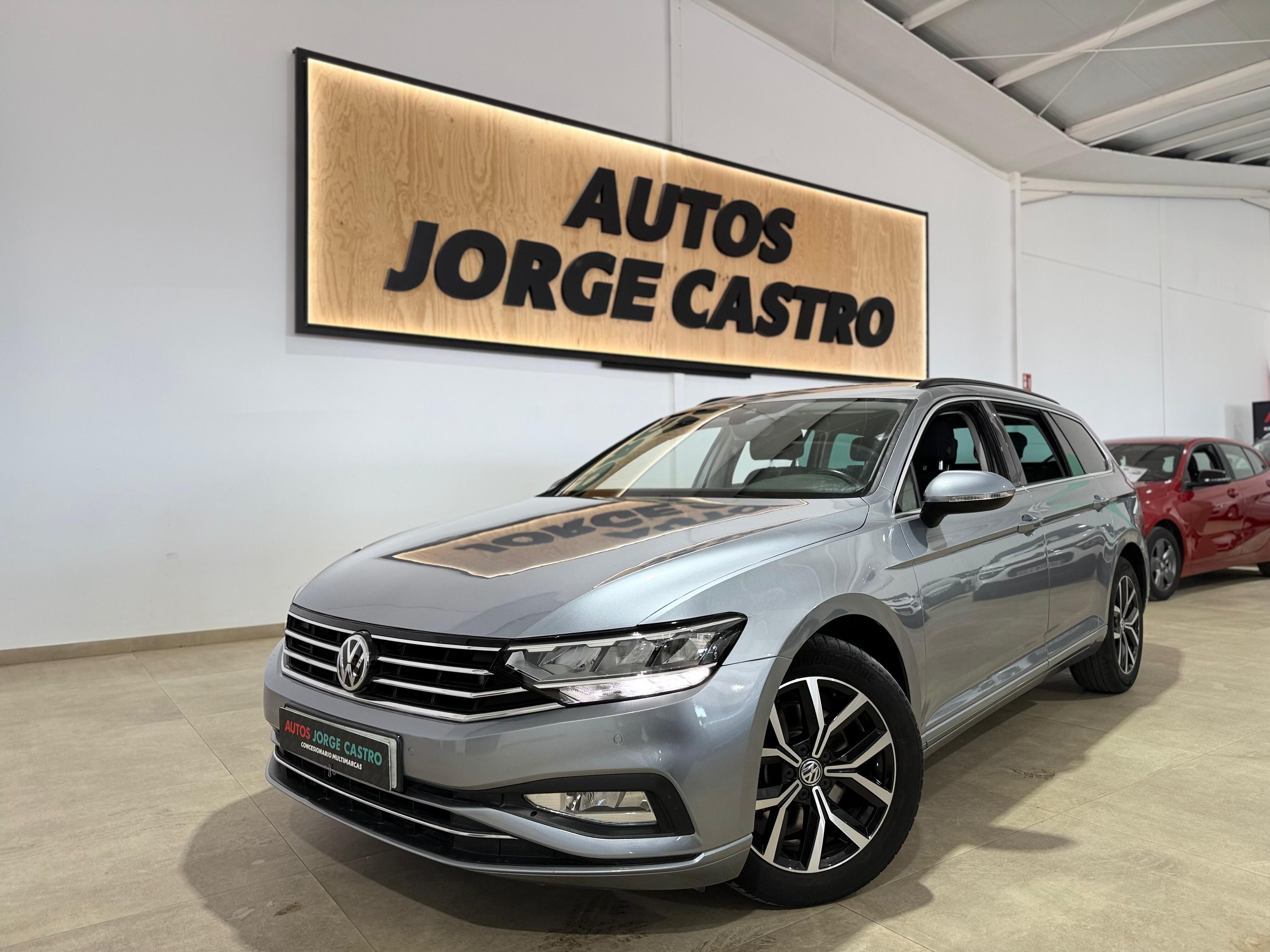 VOLKSWAGEN Passat (Variant Executive 2.0 TDI 110kW (150CV)) en Sevilla