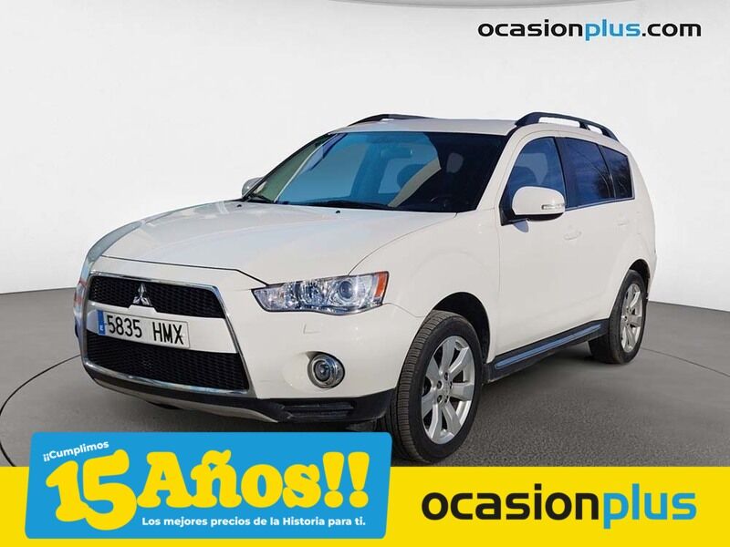 MITSUBISHI Outlander (220 DI-D Motion 2WD 130 kW (177 CV)) en Madrid