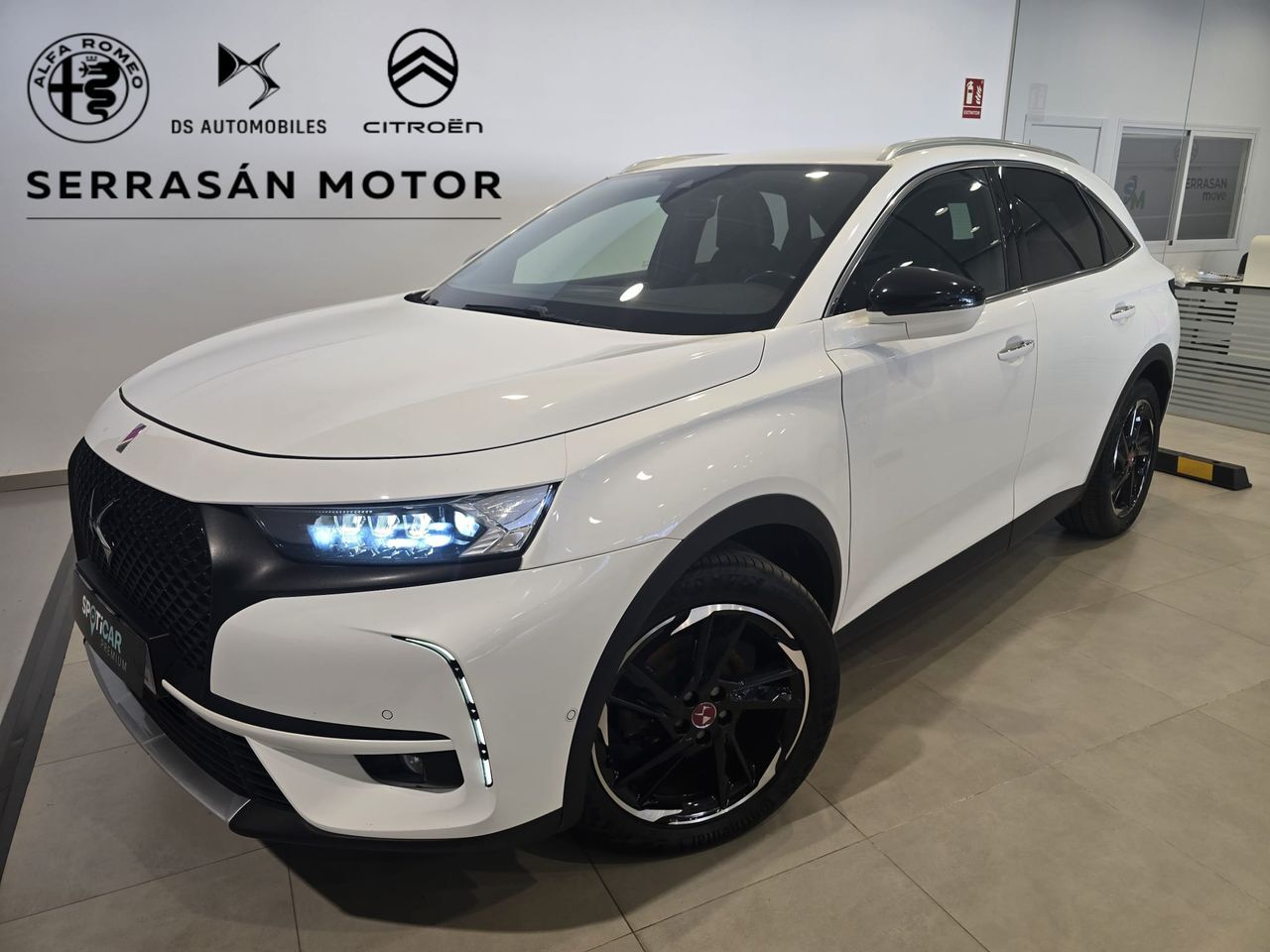 DS DS 7 Crossback (BlueHDi 180 Automático Performance Line) en Badajoz
