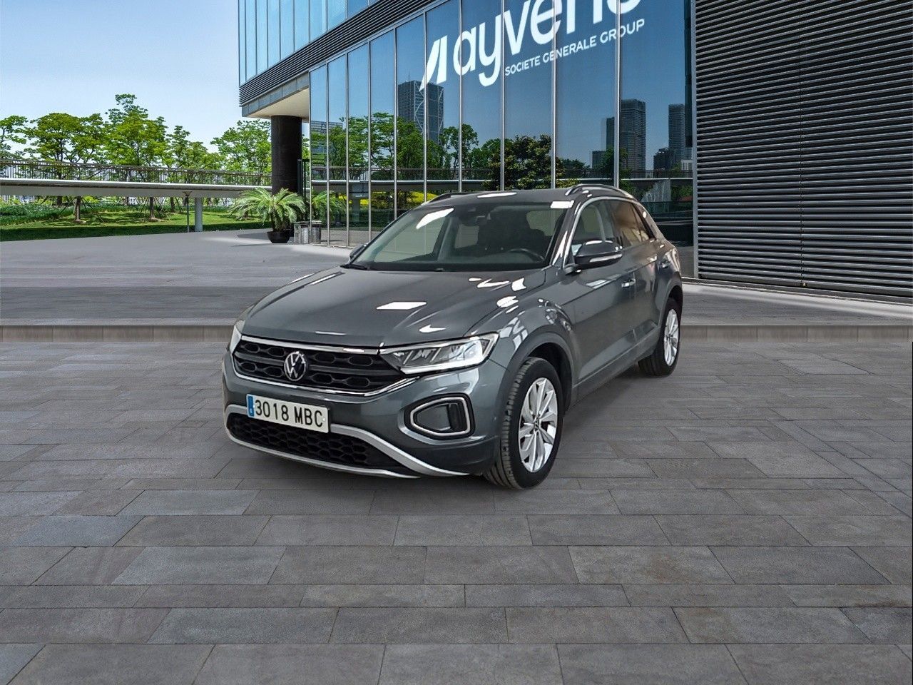 VOLKSWAGEN T-Roc (Life 2.0 TDI 85 kW (115 CV)) en Madrid