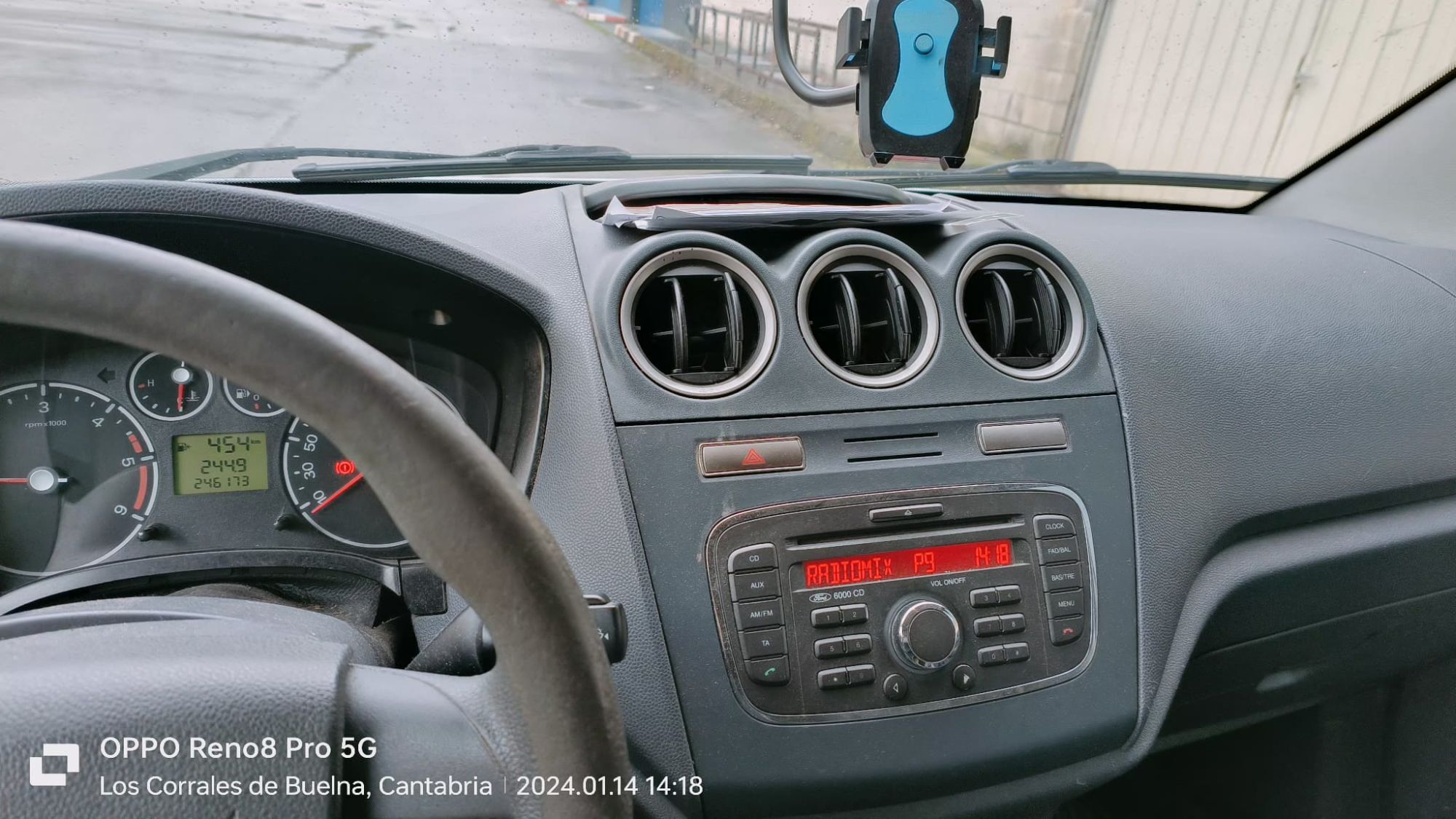 Foto del FORD Transit FT 260S Van 140