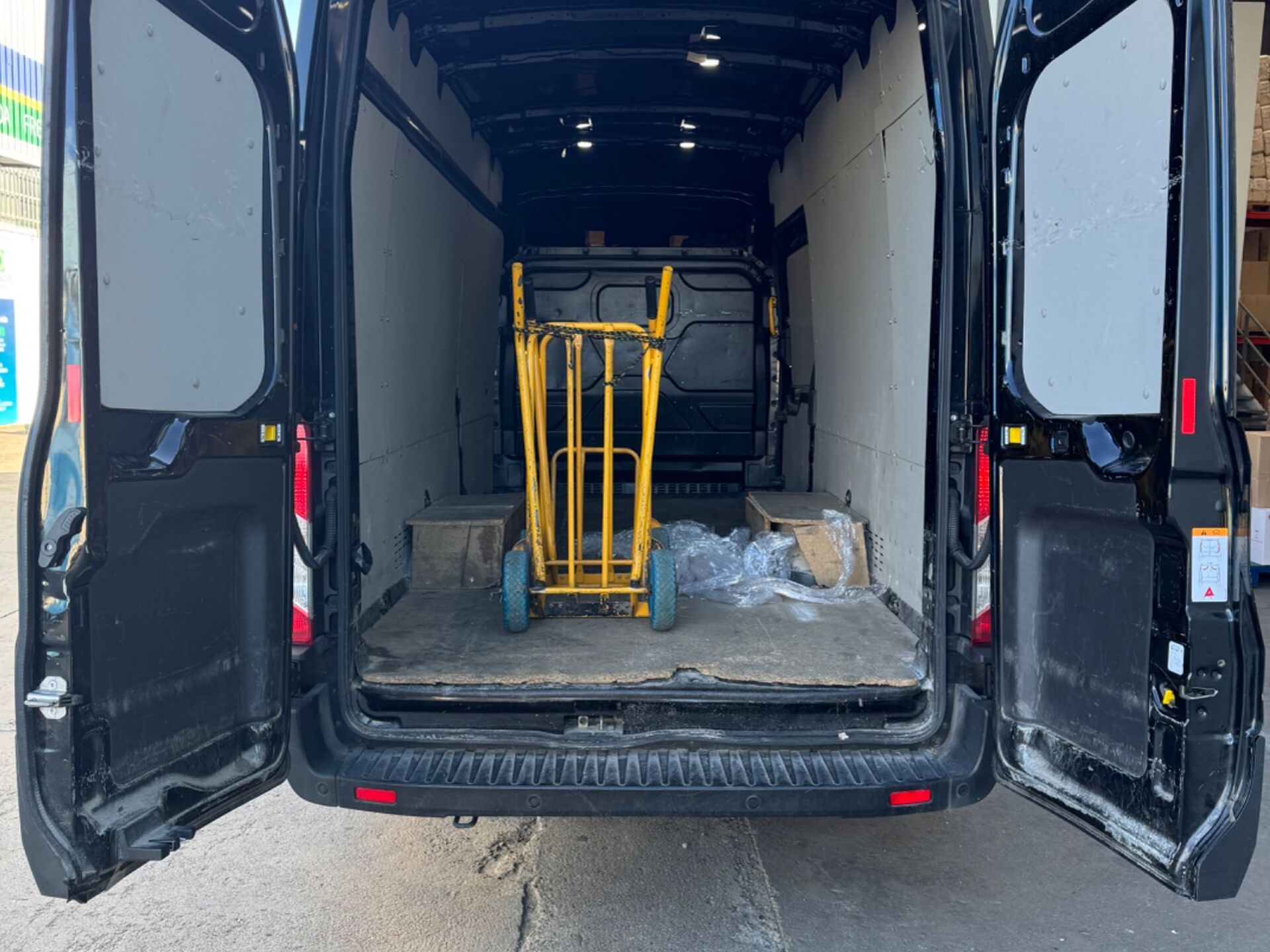 Imagen 2 de FORD Transit