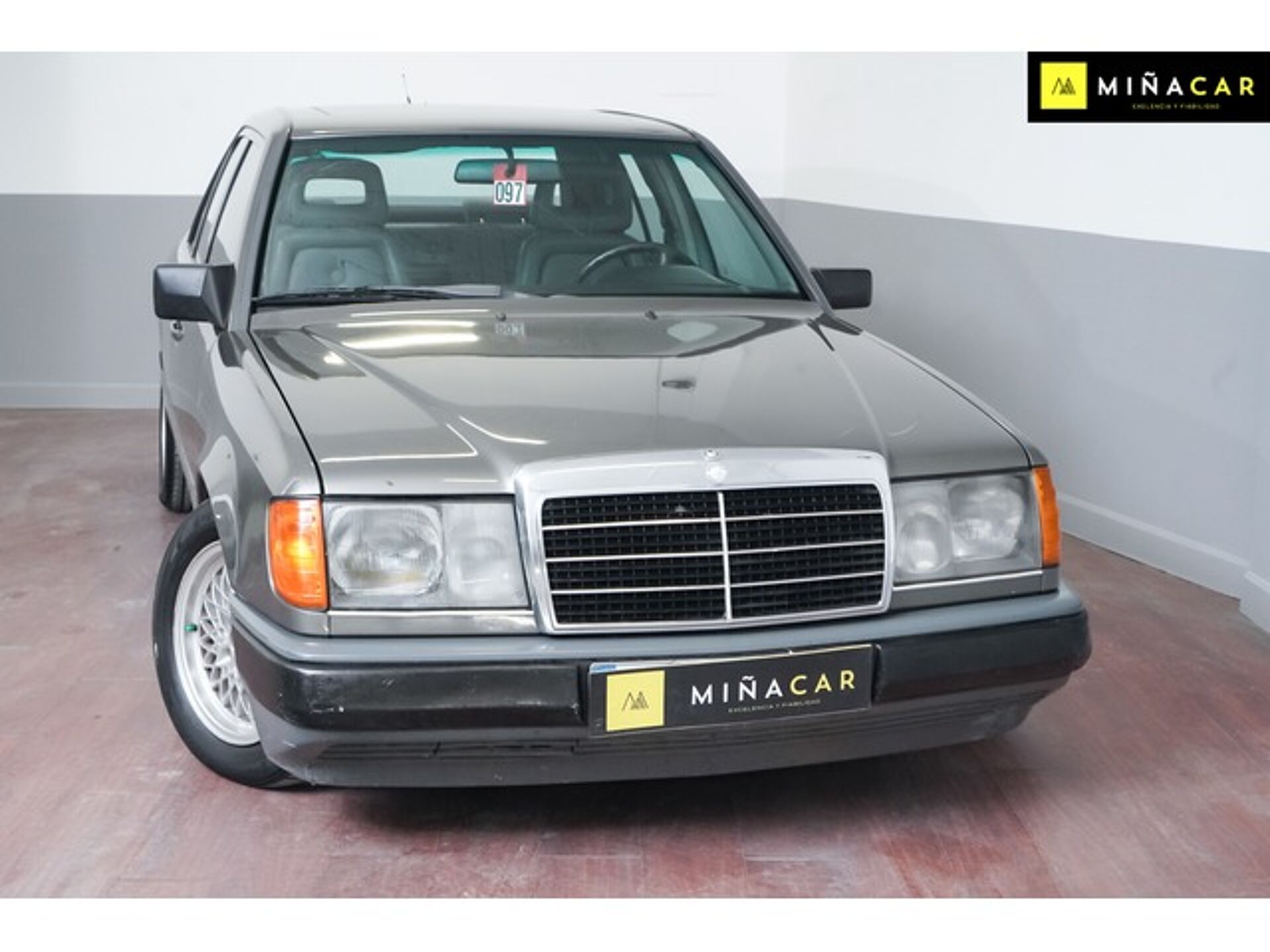 Imagen 2 de MERCEDES 200-500