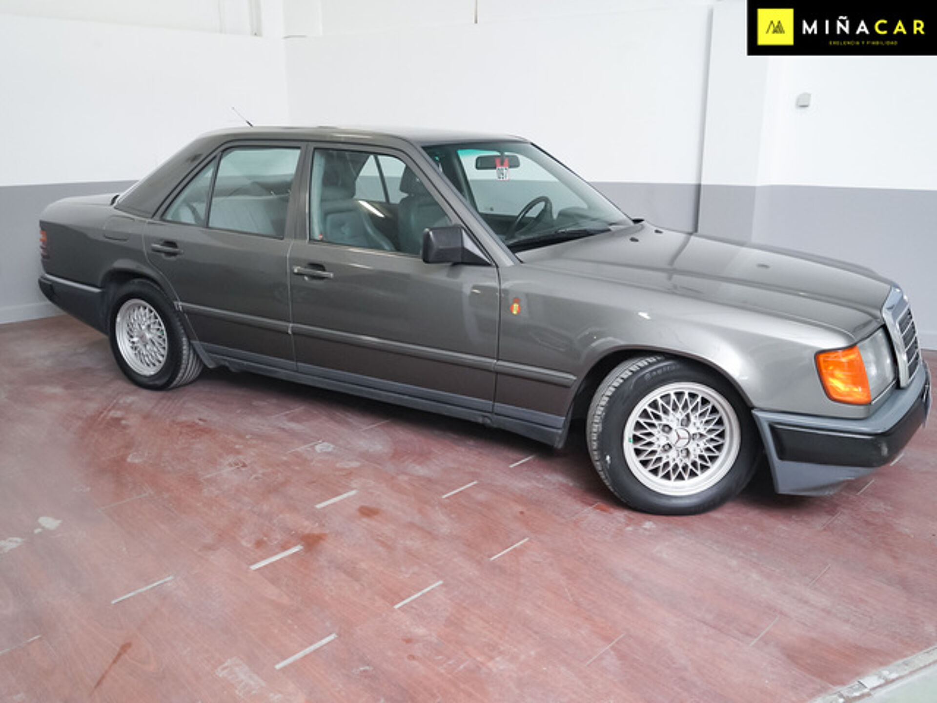 Imagen 3 de MERCEDES 200-500