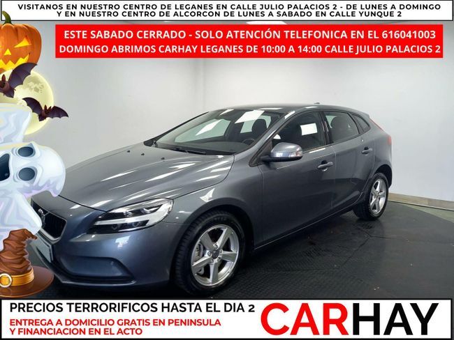 VOLVO V40 (1.5 T2 BLACK EDITION GEAR.GPF) en Madrid
